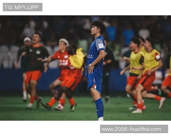 申花新援拉唐抵达上海自嘲绰号大老鼠引发球迷热议 申花新援拉唐抵达上海自嘲绰号大老鼠引发球迷热议