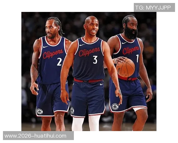 快船训练营第二天精彩瞬间哈登博格丹欢笑小卡保罗同框引关注 快船训练营第二天精彩瞬间哈登博格丹欢笑小卡保罗同框引关注